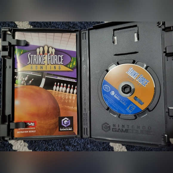 Strike Force Bowling for Gamecube - Picture 2 of 3
